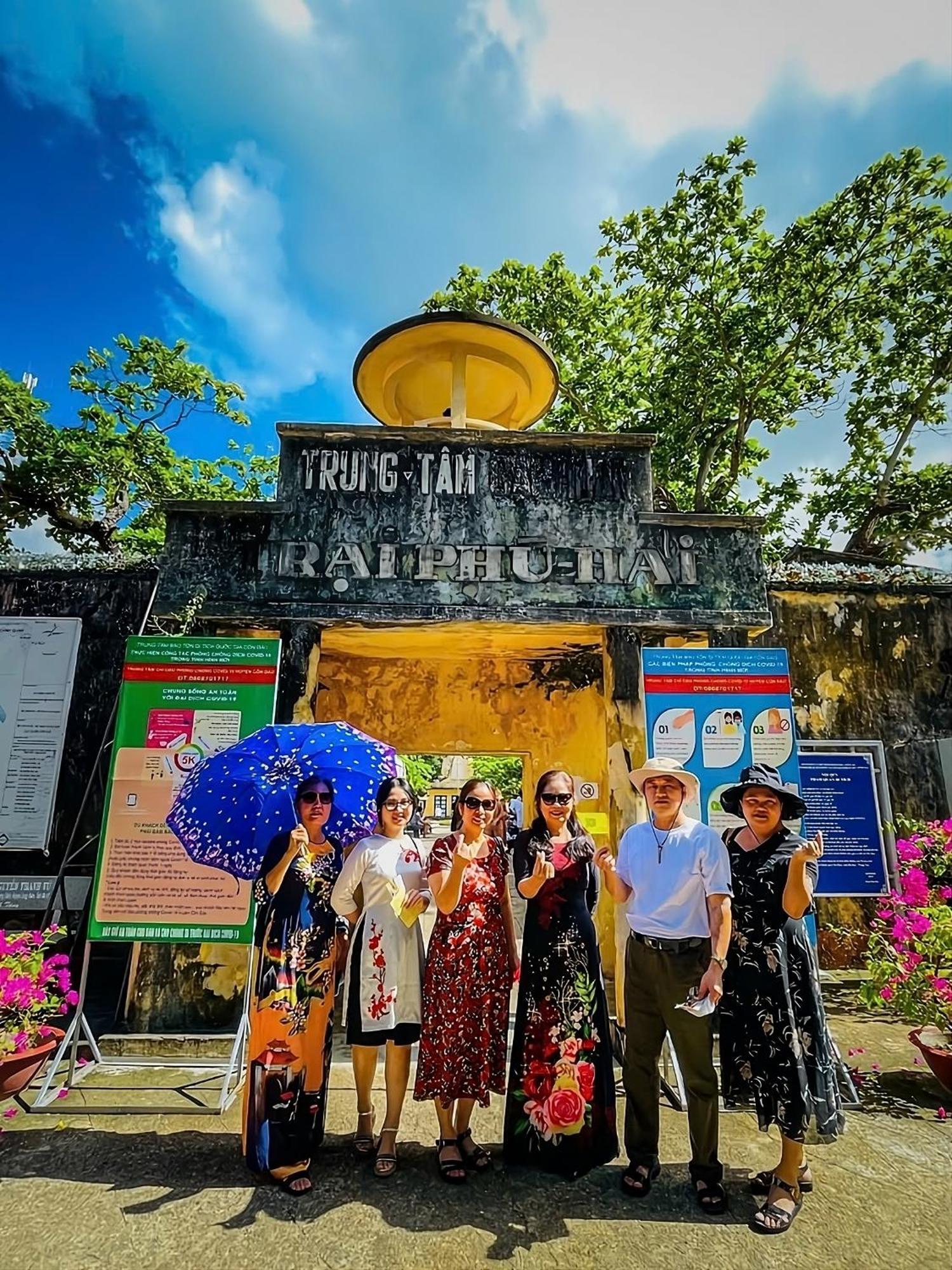 Duy Canh Homestay Chi Khu Co Ong Eksteriør billede